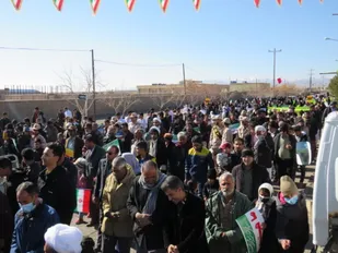 حضور کستره مردم شهرستان درمیان در راهپیمایی 22 بهمن