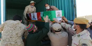 پیکر شهید &laquo;نسیم افغانی&raquo; دوشادوش شهدای ایرانی وارد کشور شد