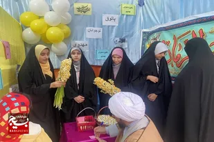 به مناسبت نیمه شعبان &laquo;ایستگاه سلام بچه های قدس&raquo; در سرخه برپا شد