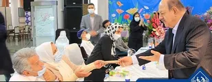 زوج های معلول،  از  پدر معنوی آسایشگاه کهریزک عیدی گرفتند
