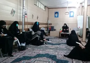 نشست فرماندهان پایگاه ها و اعضای شورای بسیج حوزه
