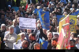 تجمع مردمی اعتراض به سخنان سخیف و یاوه گویی ترامپ