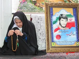 دیدار با خانواده روحانی شهید حسین یاری