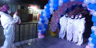 تجلیلی متفاوت از پرستارانی که پای دفاع از سلامت ایستادند