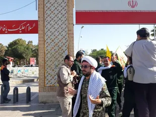 آغاز حرکت کاروان &laquo;عاشقان حسینی زائران خمینی&raquo; از اصفهان تا مرقد امام(ره)