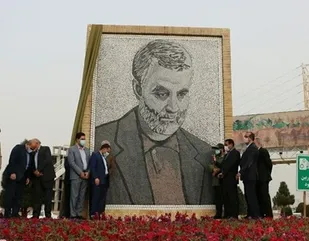 آیین رونمایی از المان تمثال شهید حاج قاسم سلیمانی