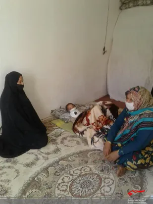 اهداء هدیه به دانش آموز نیازمند روستای کشک آباد مانه وسملقان