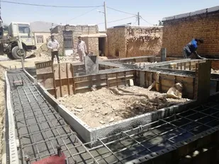 پیشتازی گروه های جهادی در خدمت رسانی و رفع محرومیت زدایی/ بسیجیان شهرستان شازند پویا و انقلابی در صف خدمت به مردم