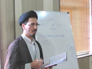 دشمن ارزش ها را به ضدارزش تبدیل می کند