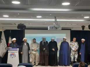 مراسم تکریم و معارفه مسئول دفتر نمایندگی ولی فقیه در ناحیه مقاومت بسیج سپاه قشم برگزار شد