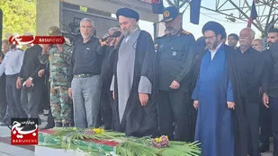 تشییع و تدفین پیکر مطهر شهید هوشنگ ناصرپور با حضور مسئولان و مردم بروجرد