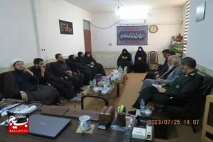 مداحان پیش&zwnj;قراولان هدایتگر جامعه می باشند