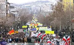 شهيدان و امام راحل نظاره گر خروش  امواج بيكران شما می&zwnj;باشند