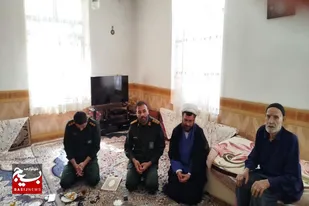 دیدار بسیجیان حوزه شهید رجایی اسدآباد با خانواده شهدا
