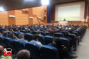 برگزاری نشست بصیرتی با حضور رانندگان تاکسی درون شهری همدان