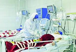 جهادگران سلامت جامه سپید را پوشیدند تا مردم جامه سیاه نپوشند/ با زدن ماسک و رعایت فاصله اجتماعی قدردان پرستاران باشیم