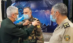 نشان درجه یک فتح به فرمانده کرمانشاهی نیروی زمینی ارتش اهدا شد