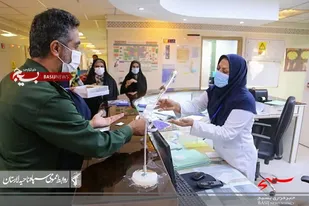 از پرستاران بیمارستان امام رضا (ع) لارستان تجلیل شد+ عکس