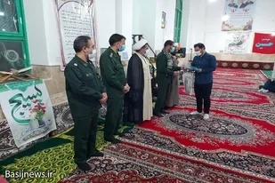 تقدیر از بسیجیان فعال پایگاه امام حسین(ع) فامنین
