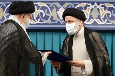 حکم تنفیذ سیزدهمین دوره ریاست جمهوری به سید ابراهیم رئیسی اعطا شد