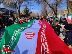 حضور پرشوردر22بهمن تحقق فتح قله های پیشرفت آینده درخشان است