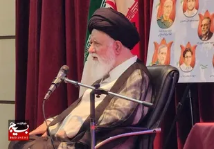 بسیج اساتید پاسداران تفکر اسلام و انقلاب هستند