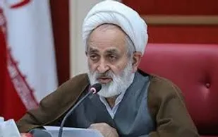 اصلح کسی است که به ظرفیت&lrm;های درون کشور توجه کند و نگاهش به بیرون از مرزها نباشد