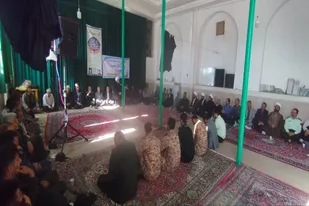 دیدار جمعی از مسئولین با امام جمعه فامنین به مناسبت هفته دفاع مقدس