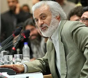برای سینمای دفاع مقدس سرمایه گذاری نمی کنند / استقبال مسئولان از سیاه نمایی در فیلم ها