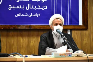 شکستن محاصره تبلیغاتی دشمن و پرورش نهال امید از اهداف گام دوم انقلاب است