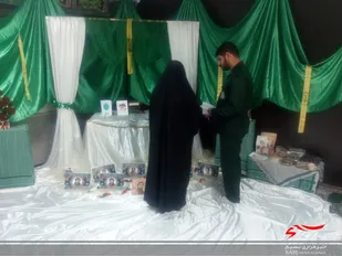 گزارش تصویری از بازدید از نمایشگاه اسوه حوزه ۲۱۸ بسیج خواهران سپاه ناحیه امام سجاد(ع)