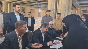 استقرار میز خدمت قضایی در مصلی&zwnj;های سراسر لرستان؛ تداوم گام&zwnj;های دستگاه قضا برای گره&zwnj;گشایی از مشکلات مردم