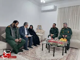 دیدار فرمانده سپاه قدس گیلان با خانواده &laquo;شهید غلامحسن ضامن&raquo; در رشت