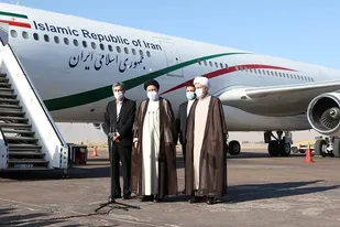 فارس، دارالعلم، قطب سلامت، مرکز ادب و هنر، قطب کشاورزی و معدنی است