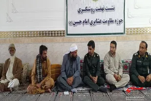 بسیجیان نشست نهضت روشنگری در روستای چاه رحمان زاهدان برگزارکردند