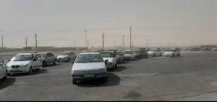 مسافران مسیر سیستان و بلوچستان برای تهیه بنزین با مشکل مواجه هستند
