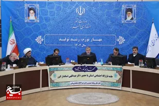 برنامه&zwnj;های کوتاه مدت، میان مدت و بلندمدت باید برای محله&zwnj;های هدف قرارگاه اجتماعی داشته باشیم/شهرداران می&zwnj;توانند با همپوشانی یکدیگر در راستای آبادانی نقاط کمتربرخوردار استان اقدام کنند/دستگاه&zwnj;های خدمات رسان بر روی اعطای انشعابات در محله&zwnj;های هدف متمرکز شوند/باید با تلاش شبانه روزی پاسخگوی اعتماد و مشارکت مردم باشیم
