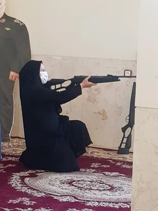 برگزاری مسابقات تیراندازی خواهران در خاش