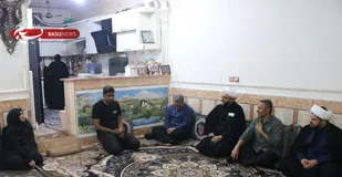 دیدار با خانواده شهید ایرج معتقدزاده به مناسبت سالروز آزادسازی خرمشهردربندرخمیر