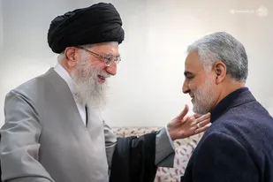 حاج قاسم از آنهایی است که شفاعت میکند.