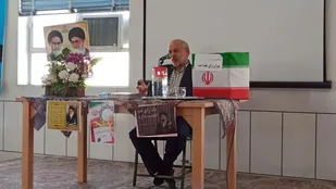 نشست روشنگری به همت پایگاه مقاومت بسیج طلاب حضرت زینب(س) خمینی شهر