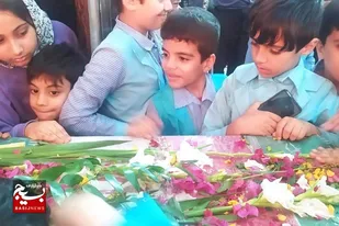 وداع با شهید گمنام در نمازجمعه شهر خورموج