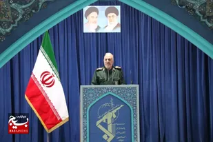 ایثار، گذشت، جان&zwnj;فشانی، شهادت&zwnj;طلبی، مردمی بودن و درکنار مردم بودن، خدمت&zwnj;رسانی و فدا کردن همه چیز برای انقلاب از مهم&zwnj;ترین شاخصه&zwnj;های پاسداری و سپاه است