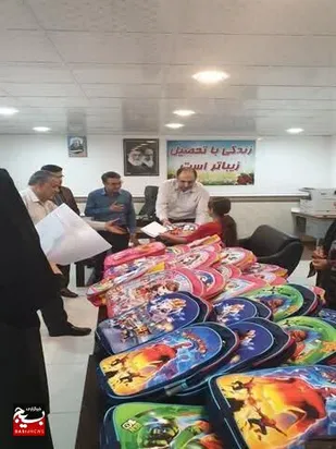 اهدا لوازم تحریر به دانش آموزان مددجویان زندان بهبهان