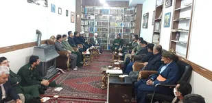 دیدار پرسنل سپاه ناحیه روانسر با امام جمعه شهرستان