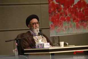 بزرگداشت شهدا بزرگداشت سرآمدان روزگار است/ شفیع زاده در شکست حصر آبادان نقش بی بدیلی داشت