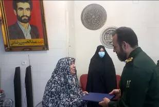 دیدار فرمانده سپاه استان سمنان با خانواده های شهدا و ایثارگران