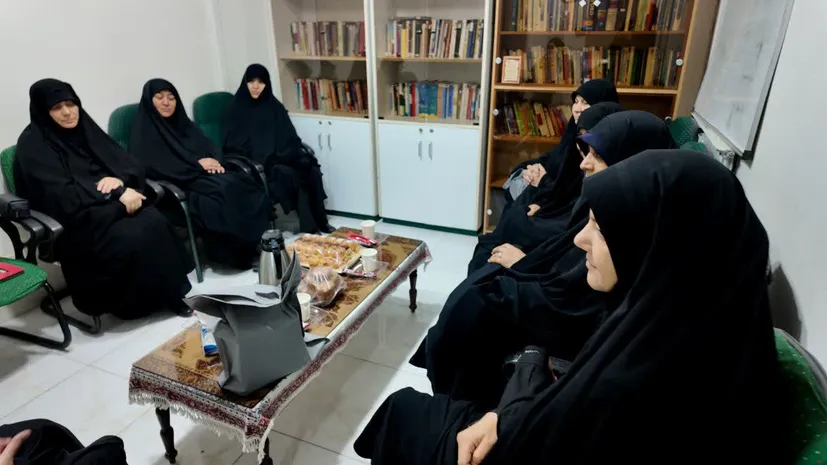دیدار مسئول بسیج جامعه زنان استان اصفهان با پرسنل خواهر نیروی انتظامی شهر اصفهان