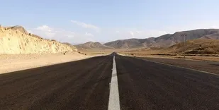 ۶ هزار کیلومتر از راه&zwnj;های مواصلاتی استان ایلام خط کشی شد