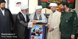 دیدار با خانواده روحانی شهید آیت&zwnj;الله شاه&zwnj;آبادی